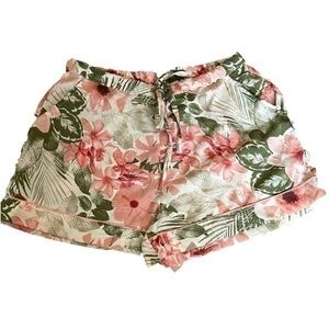 Cupcakes and Cashmere Pajama shorts medium